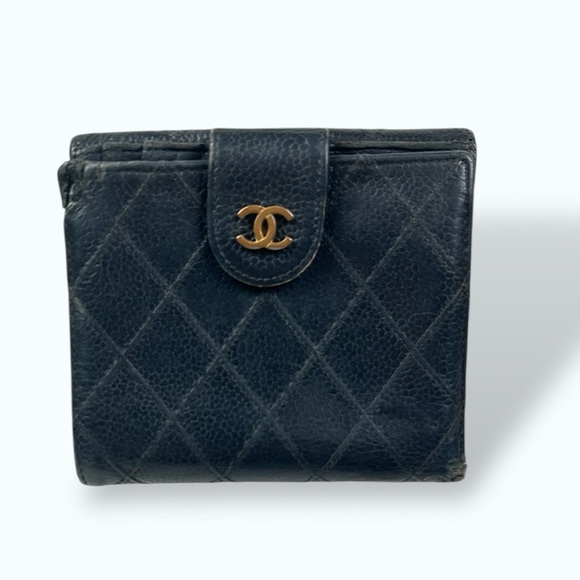CHANEL Navy Quilted Leather Wallet - Picture 1 of 10